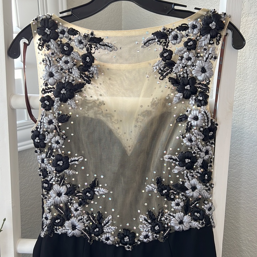 💛Camille La Vie gown💛 - Picture 4 of 13